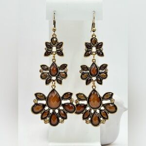 STATEMENT EARRINGS